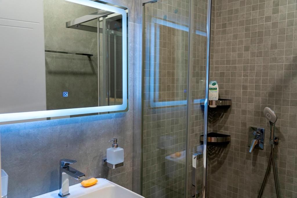 Deluxe Apartment-Swimming Pool Саранда Экстерьер фото