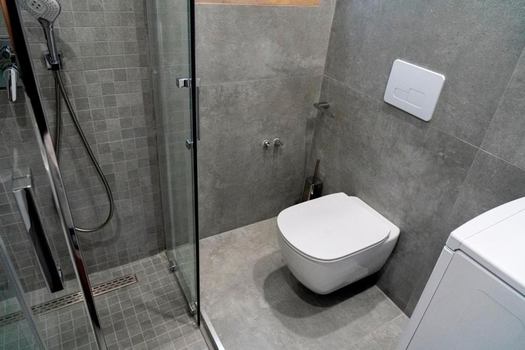 Deluxe Apartment-Swimming Pool Саранда Экстерьер фото